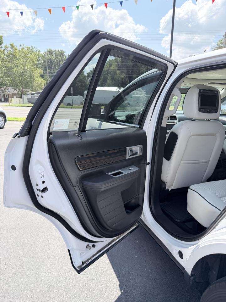 Lincoln MKX AWD 4dr 2010