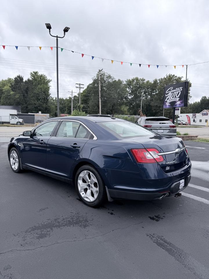 Ford Taurus 4dr Sdn SEL FWD 2012