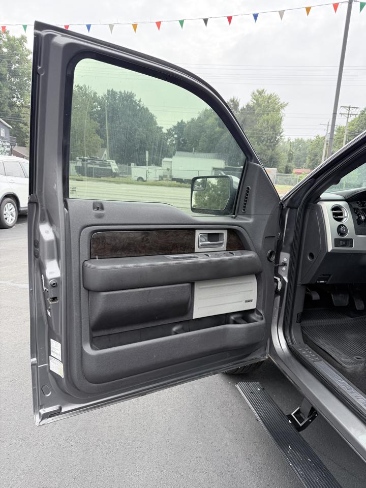 Ford F-150 4WD SuperCrew 145" Platinum 2013