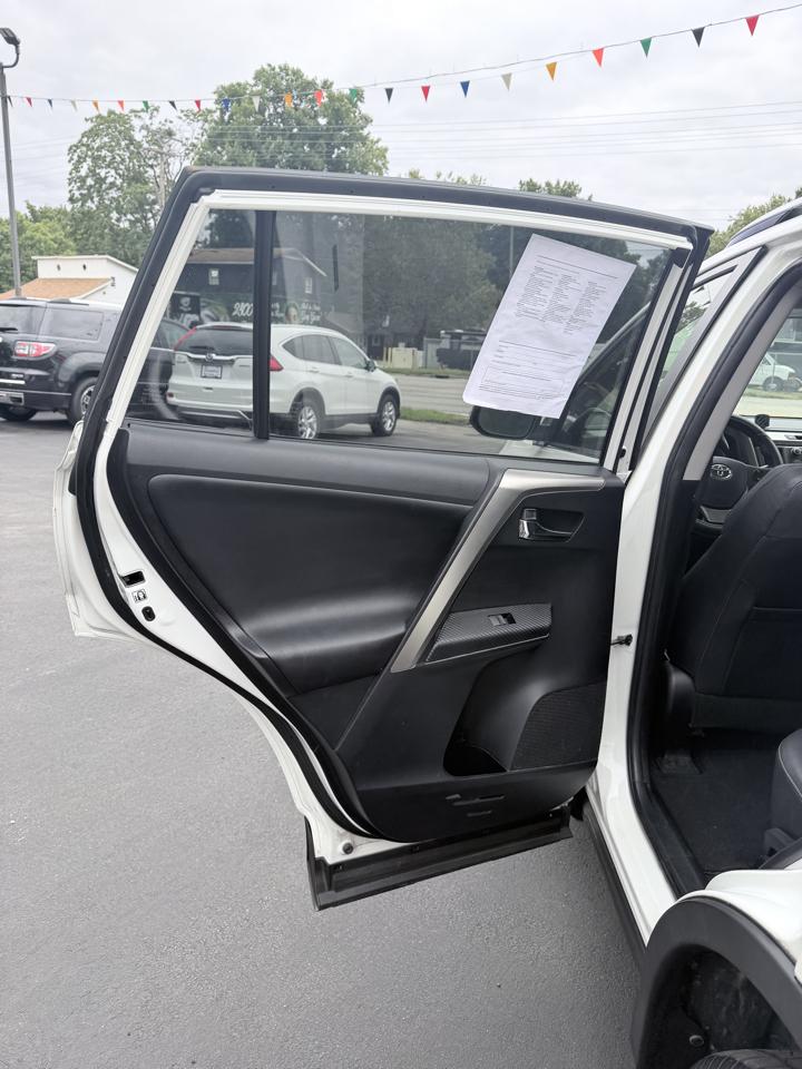 Toyota RAV4 AWD 4dr Limited (Natl) 2013