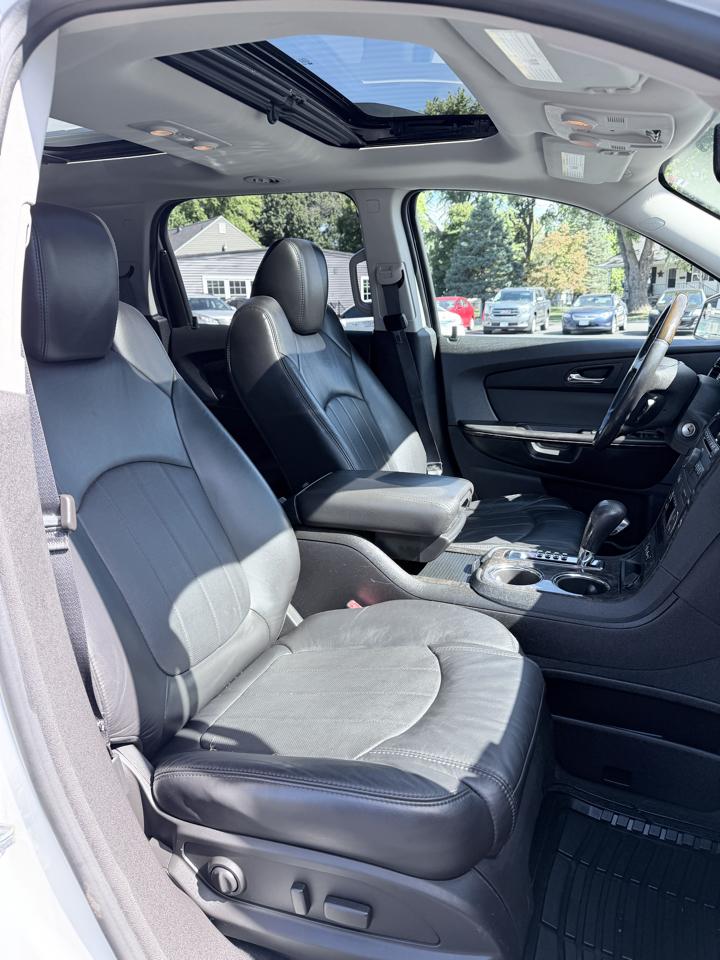 GMC Acadia FWD 4dr Denali 2012