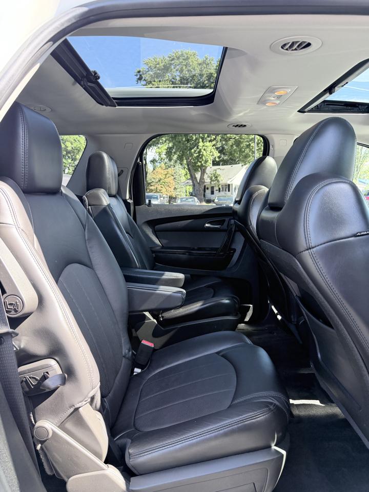 GMC Acadia FWD 4dr Denali 2012