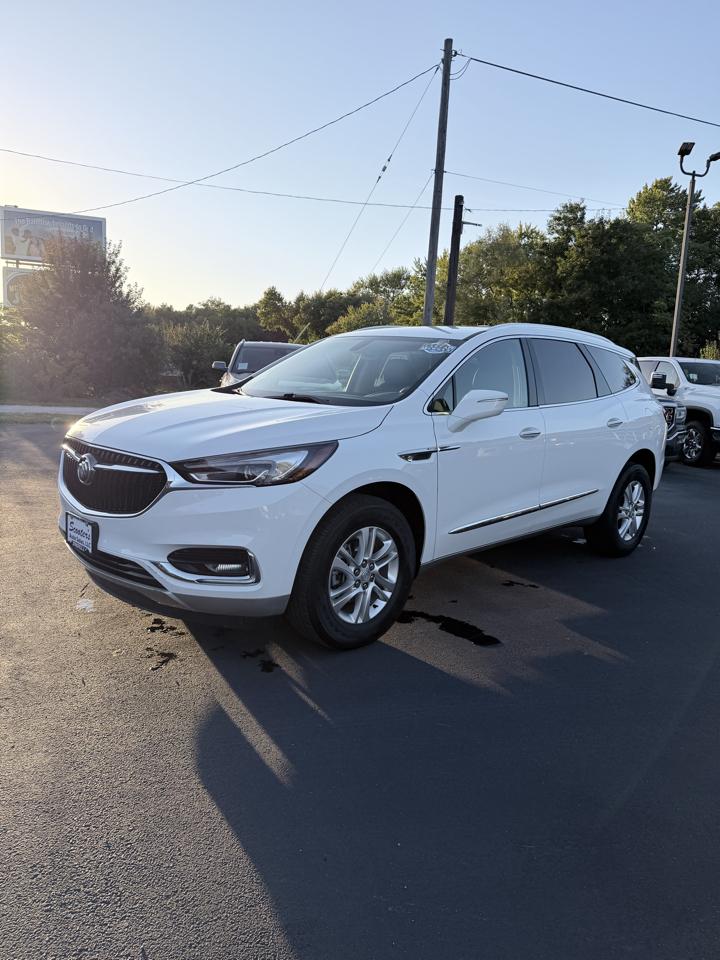 Buick Enclave FWD 4dr Essence 2021