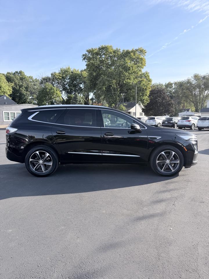 Buick Enclave AWD 4dr Essence 2022