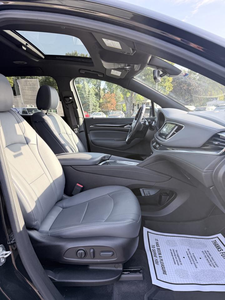 Buick Enclave AWD 4dr Essence 2022