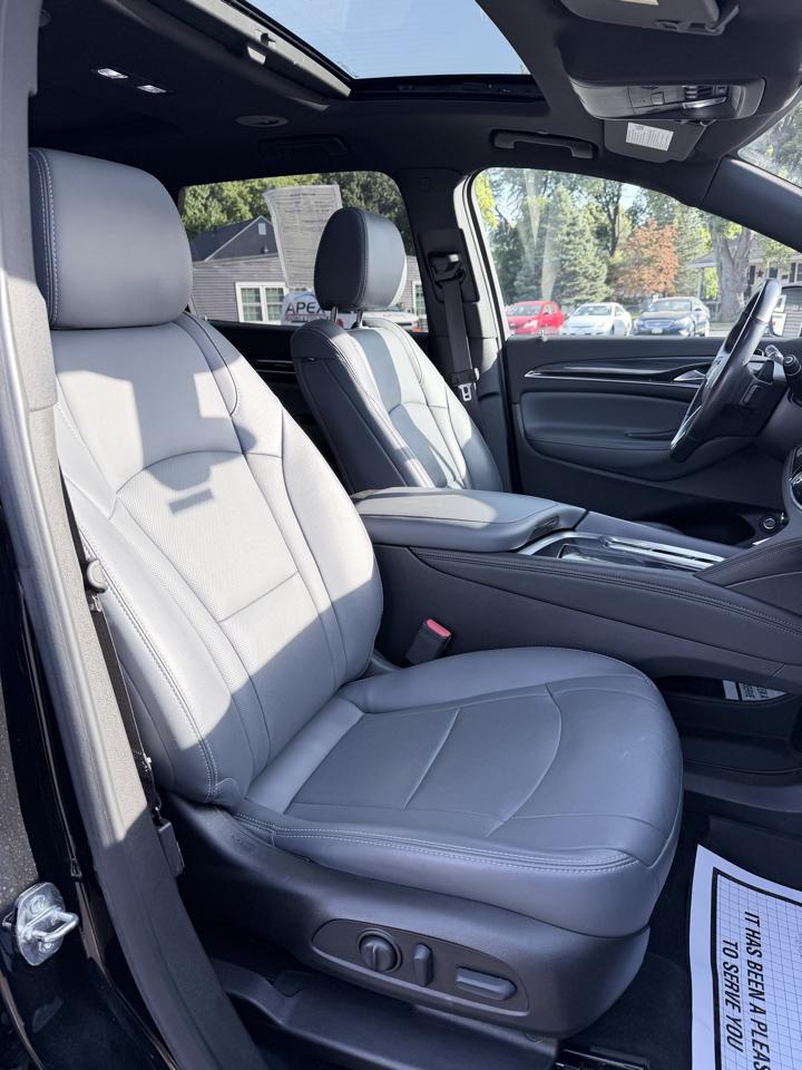 Buick Enclave AWD 4dr Essence 2022
