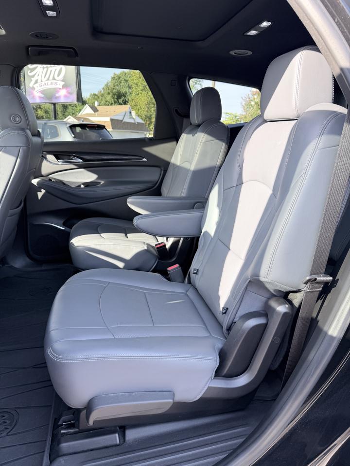 Buick Enclave AWD 4dr Essence 2022