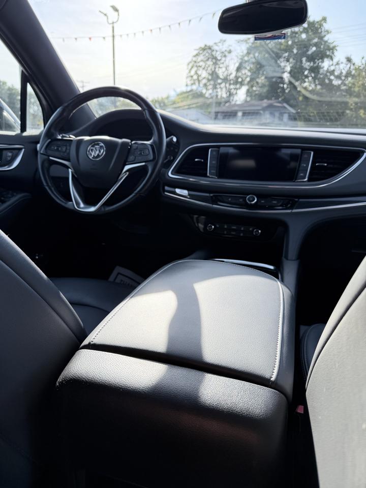 Buick Enclave AWD 4dr Essence 2022
