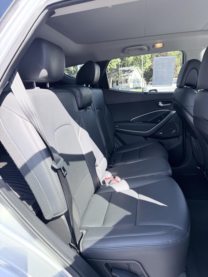 Hyundai Santa Fe Sport FWD 4dr 2.0T 2016