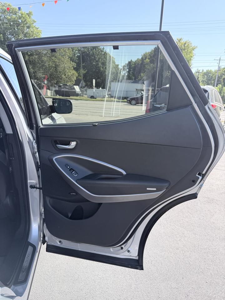 Hyundai Santa Fe Sport FWD 4dr 2.0T 2016