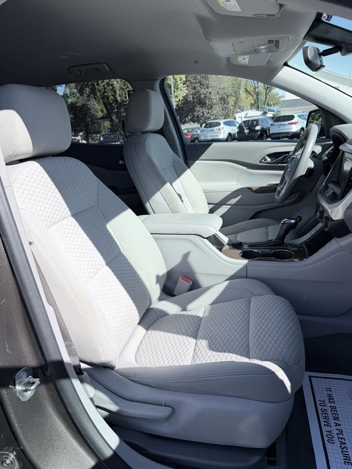 GMC Acadia FWD 4dr SLE w/SLE-2 2019