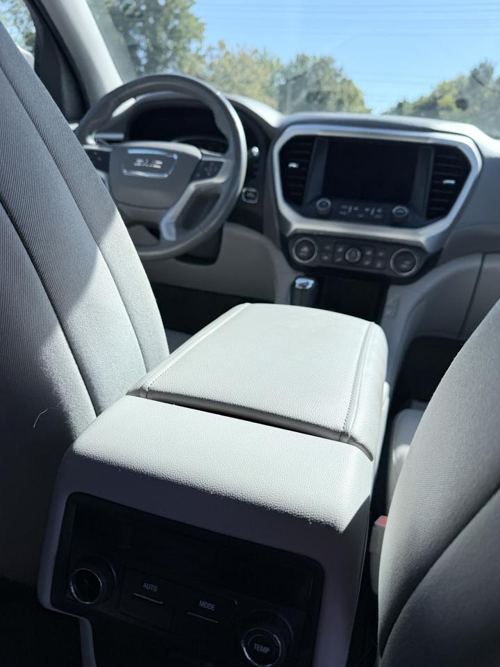 GMC Acadia FWD 4dr SLE w/SLE-2 2019