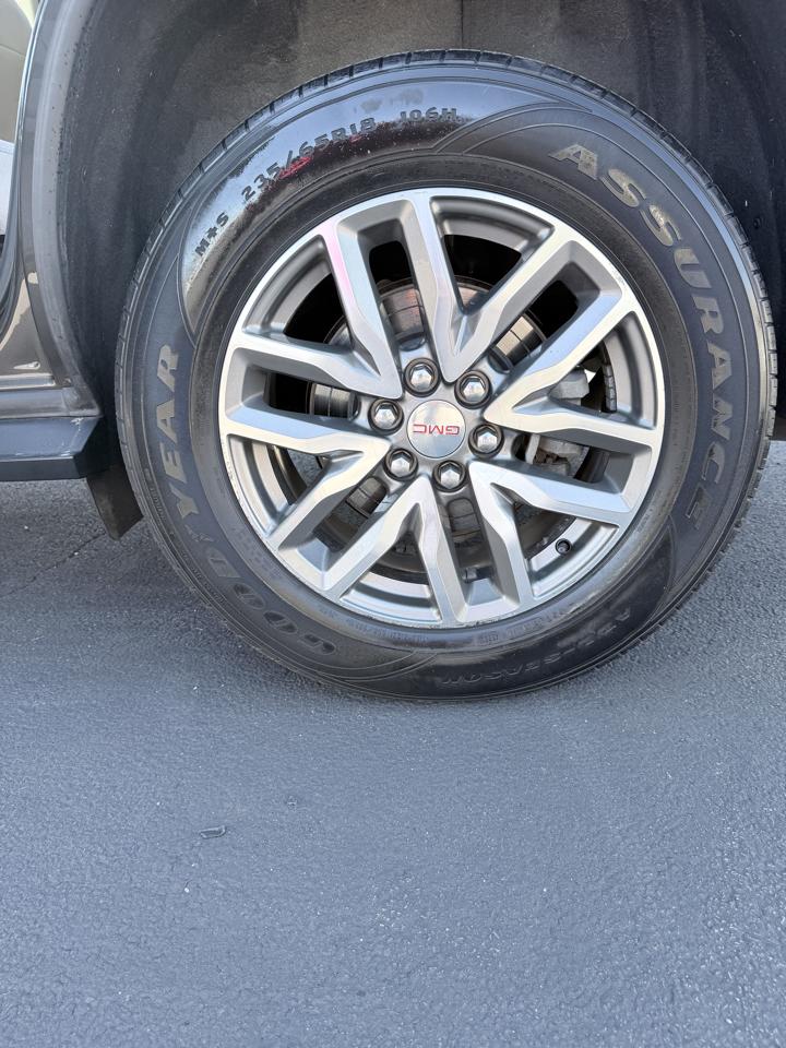 GMC Acadia FWD 4dr SLE w/SLE-2 2019
