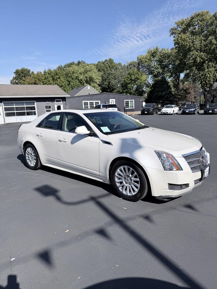 Cadillac CTS Sedan 4dr Sdn 3.0L Luxury RWD 2011