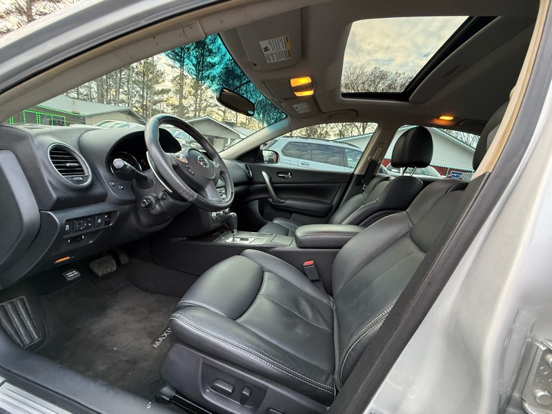 Nissan Maxima S 2014