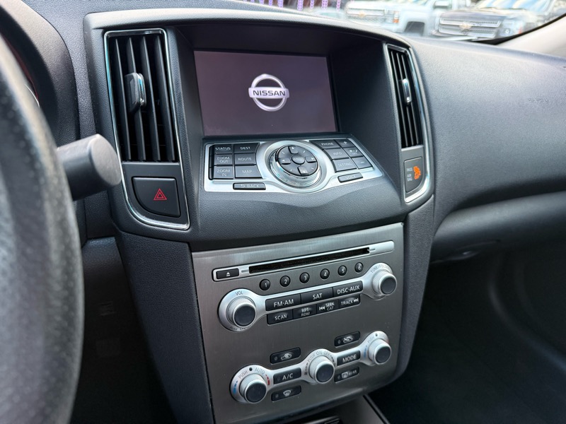 Nissan Maxima S 2014