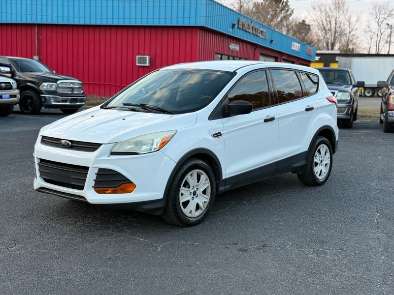 Ford Escape S 2014