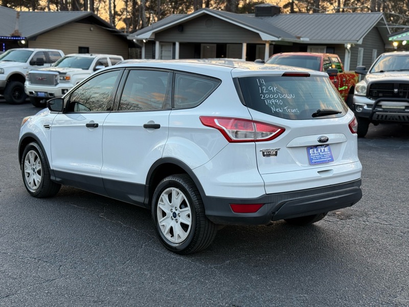 Ford Escape S 2014