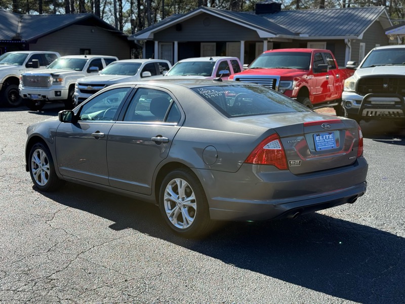 Ford Fusion SE 2012