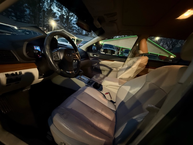 Subaru Outback  2013