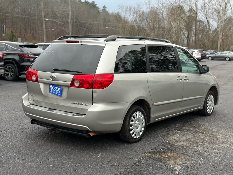 Toyota Sienna  2006