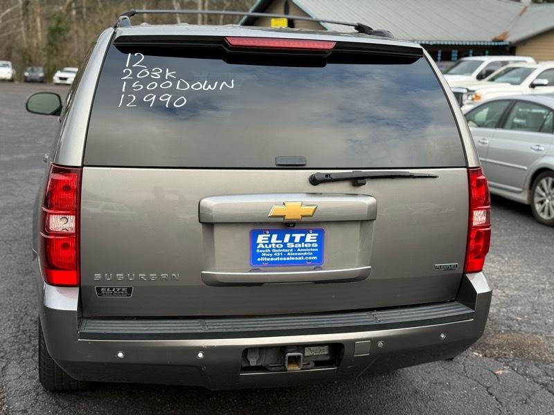 Chevrolet Suburban 1500 LT 2012