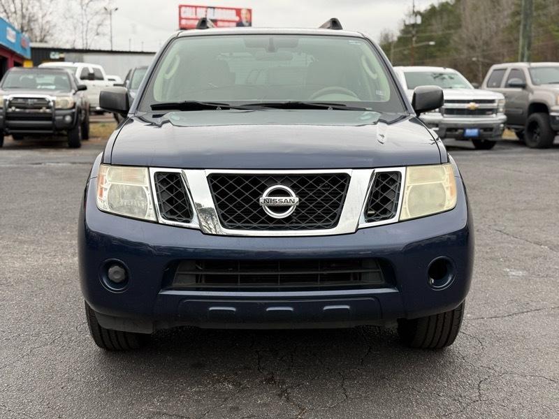 Nissan Pathfinder  2011