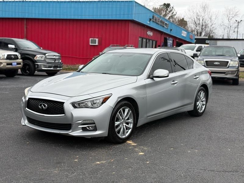 Infiniti Q50  2015