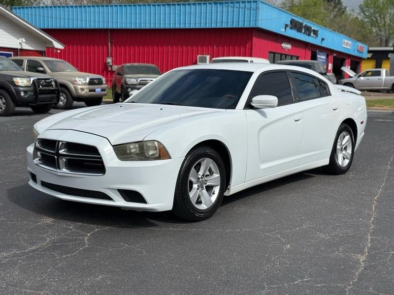 Dodge Charger SE 2012