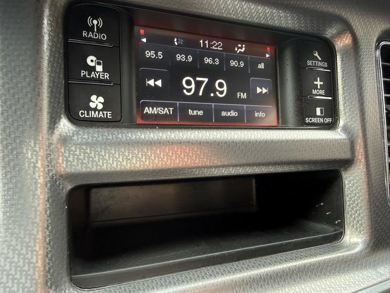 Dodge Charger SE 2012