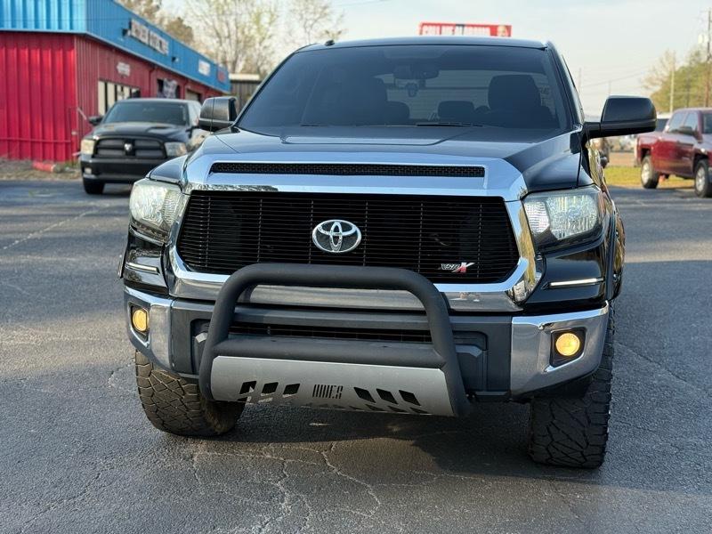 Toyota Tundra  2015