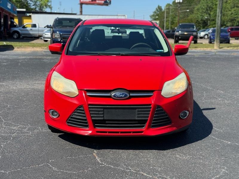 Ford Focus SE 2012