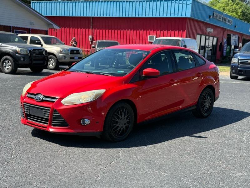 Ford Focus SE 2012