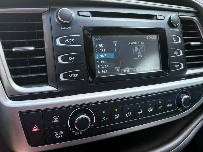 Toyota Highlander LE 2015