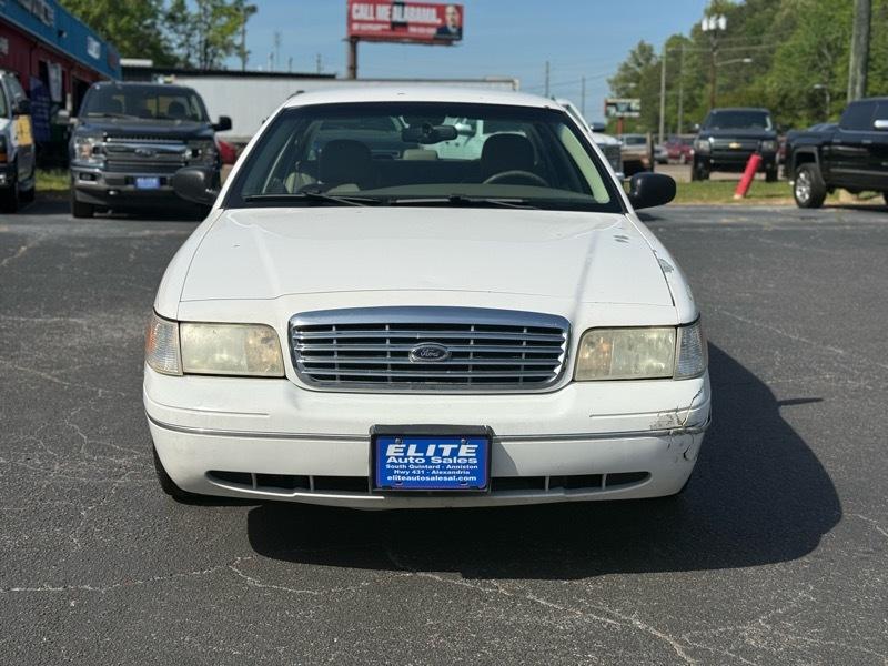 Ford Crown Victoria  2004