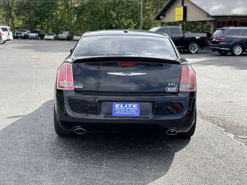 Chrysler 300 photo 5