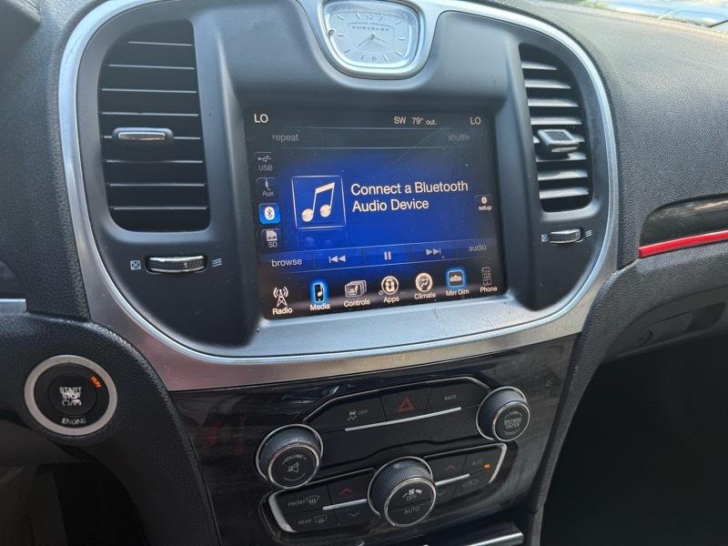 Chrysler 300  2015
