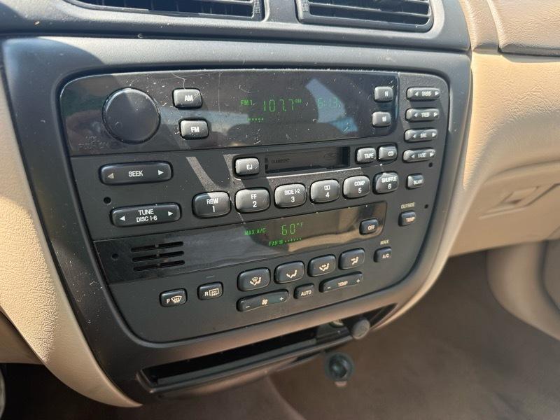 Ford Taurus  2000