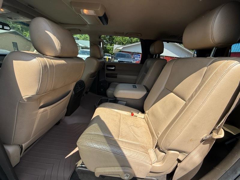 Toyota Sequoia Platinum 2010