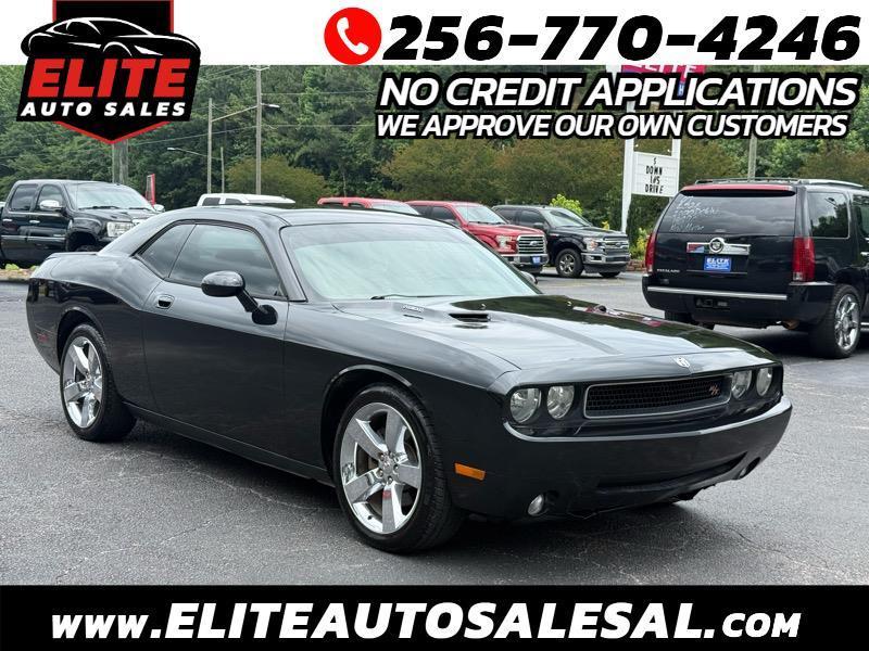 2009 Dodge Challenger R/T's photo