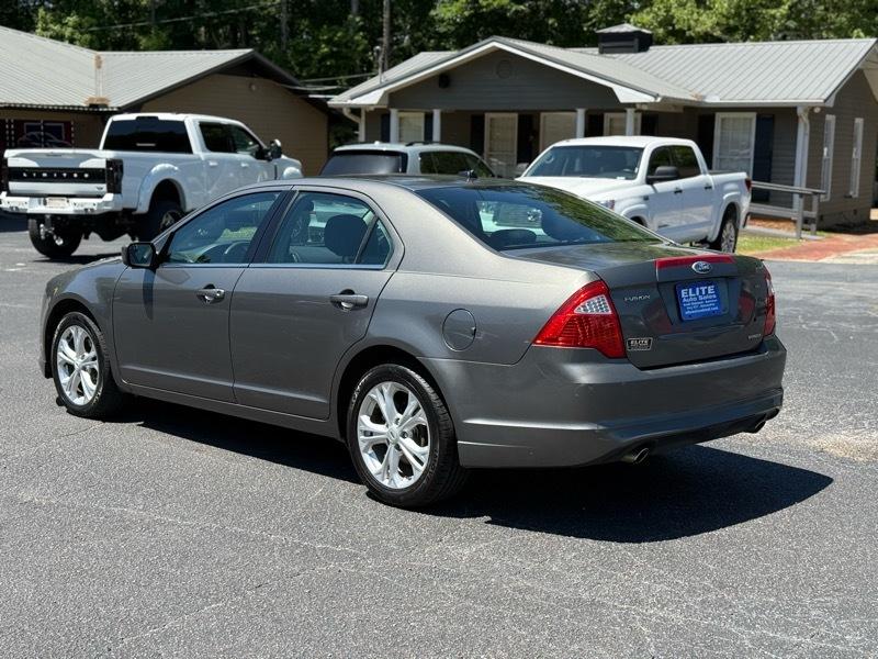 Ford Fusion  2012