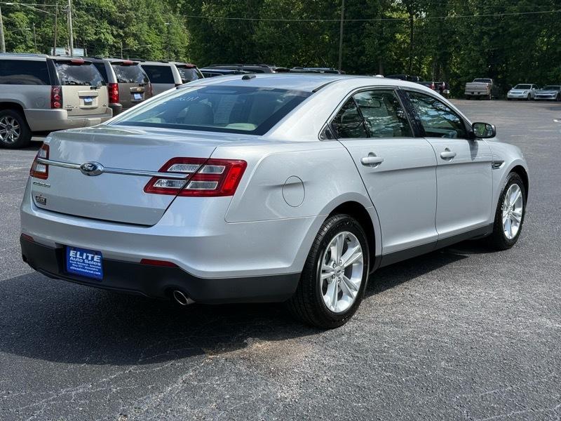 Ford Taurus  2019