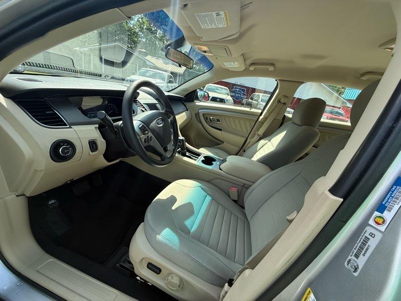 Ford Taurus  2019