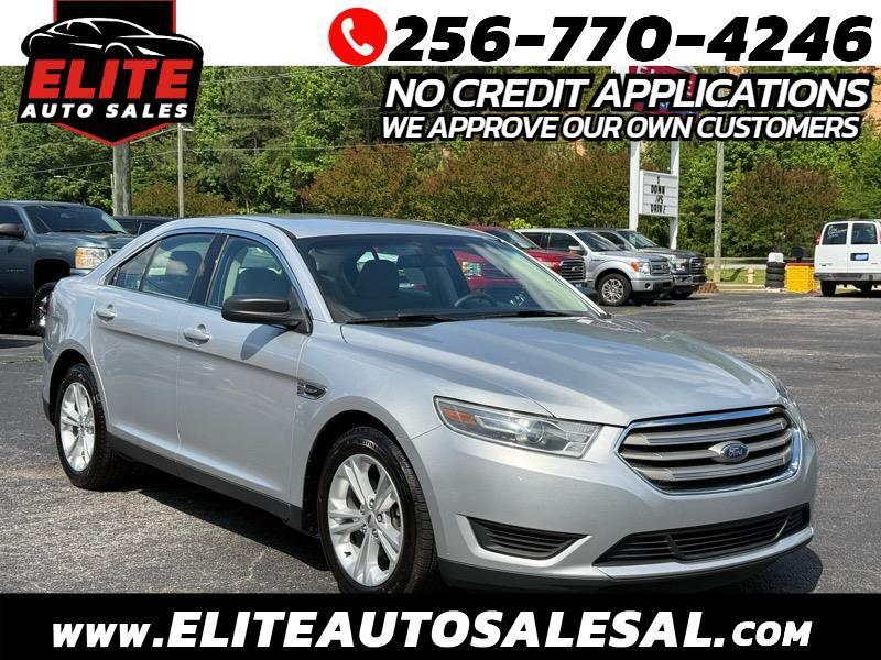 2019 Ford Taurus SE FWD's photo