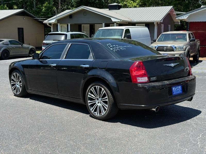 Chrysler 300  2010