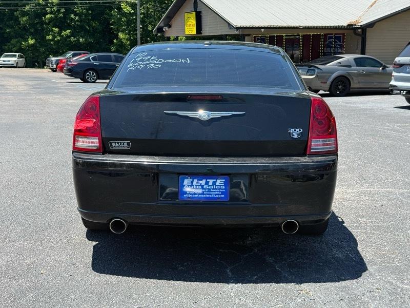 Chrysler 300  2010