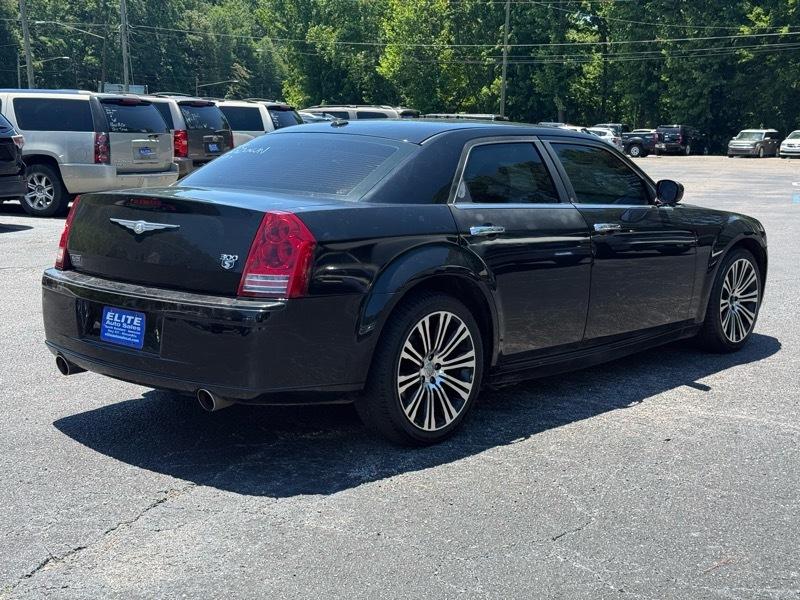 Chrysler 300  2010