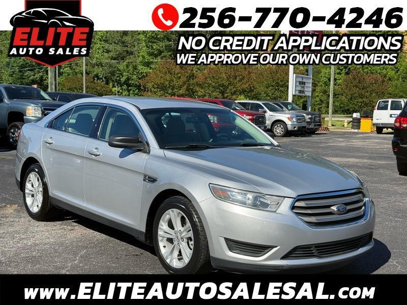 2019 Ford Taurus SE FWD's photo