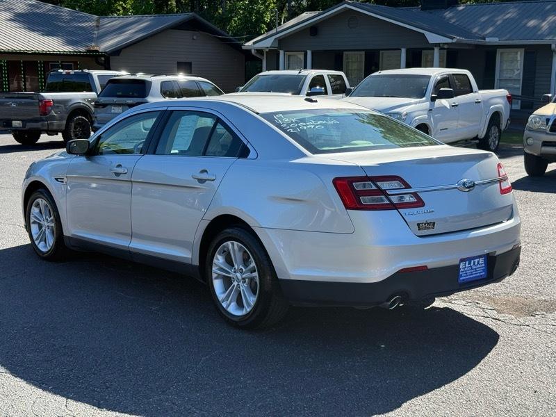 Ford Taurus  2019