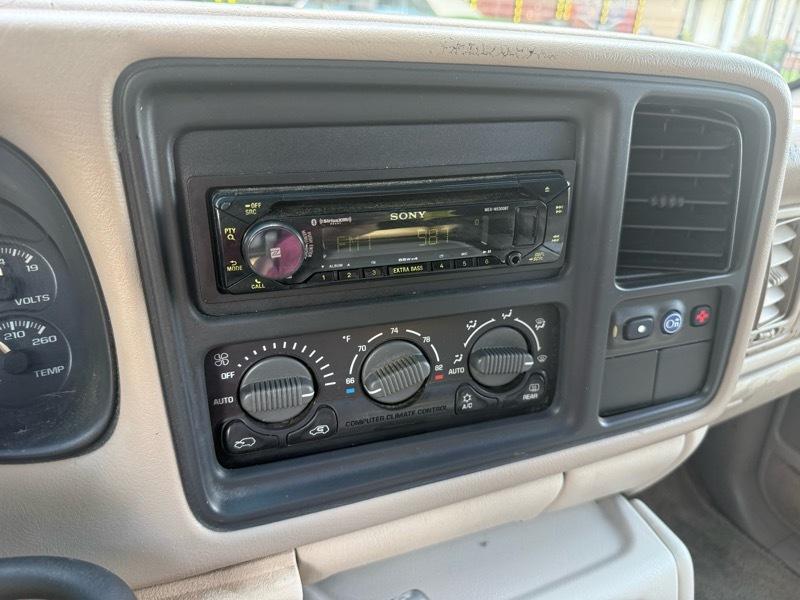 Chevrolet Tahoe  2002